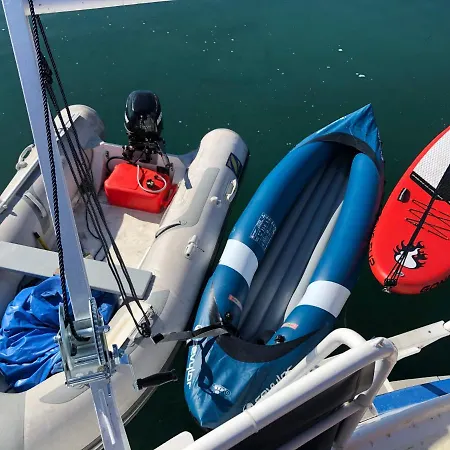 Bateau-hôtel Homeboat-bateau
